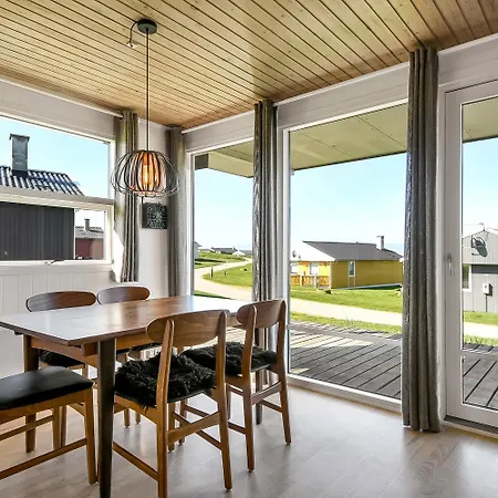 Holiday home Godt Beliggende Med Havkig Sj1026