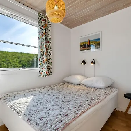 Holiday home Godt Beliggende Med Havkig Sj1026 *