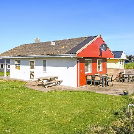 Holiday home Godt Beliggende Med Havkig Sj1026