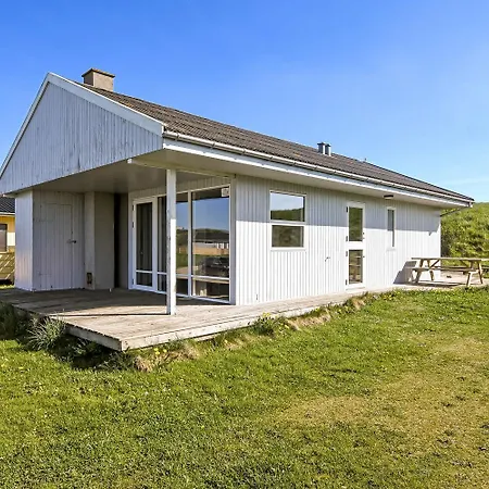 Godt Beliggende Med Havkig Sj1026 Holiday home